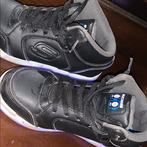 🔥Sketchers🔥 LED Shoes W/T Charger!